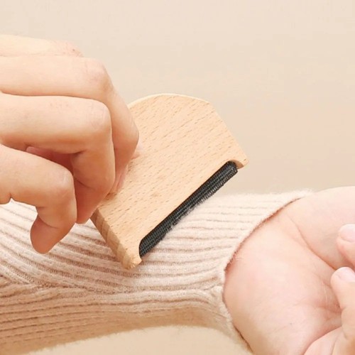 Cashmere comb sweater shaver - cashmere,